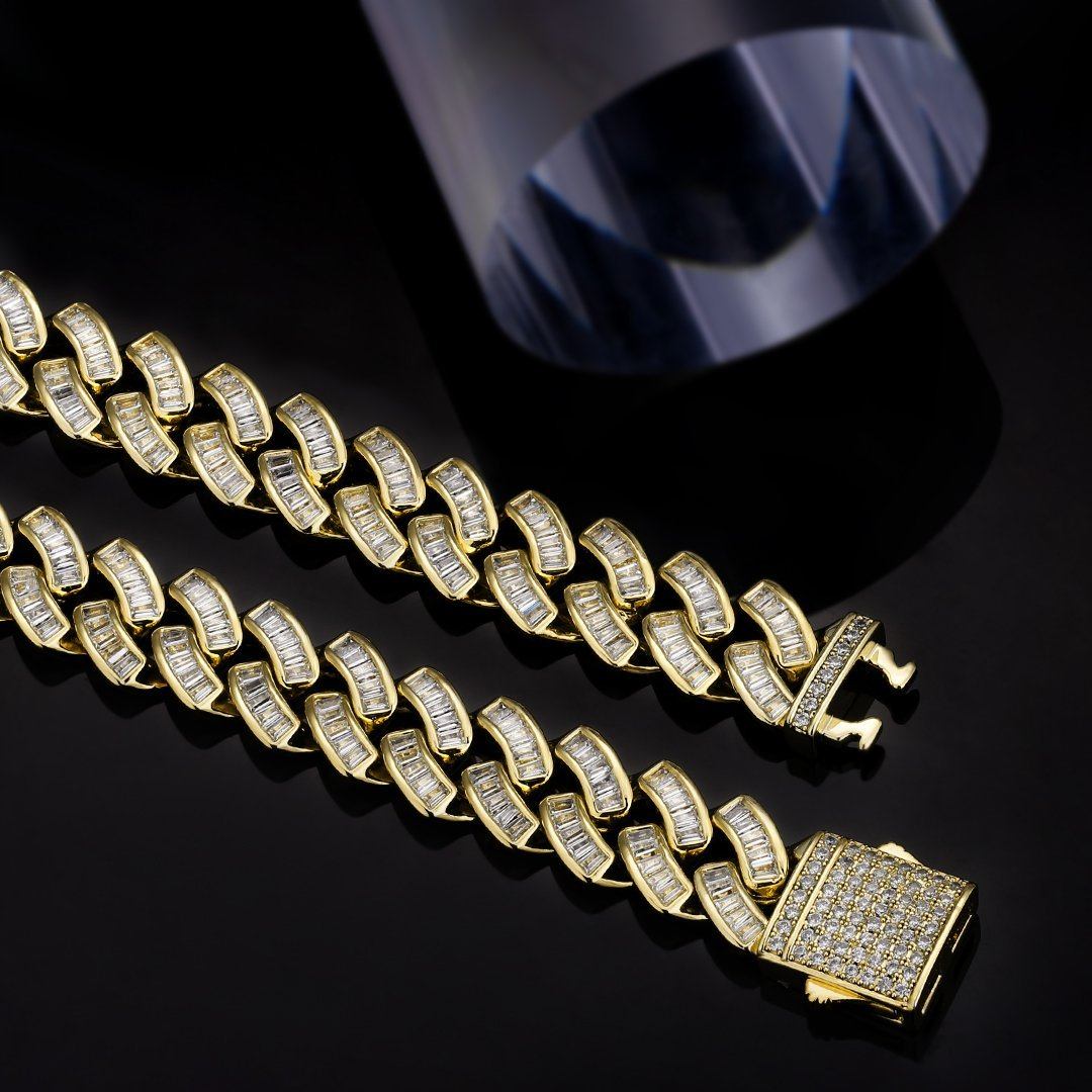 12mm Baguette CZ Cuban Link Chain 14K Gold Plated
Everlasting Shine: Every Baguette-Cut Cubic Zirconia stone is hand-selected 5A quality, totally clean and transparent, similar shining with real diamonds.
No Color NecklacesNecklacesdopeplusDOPEPLUS.COM