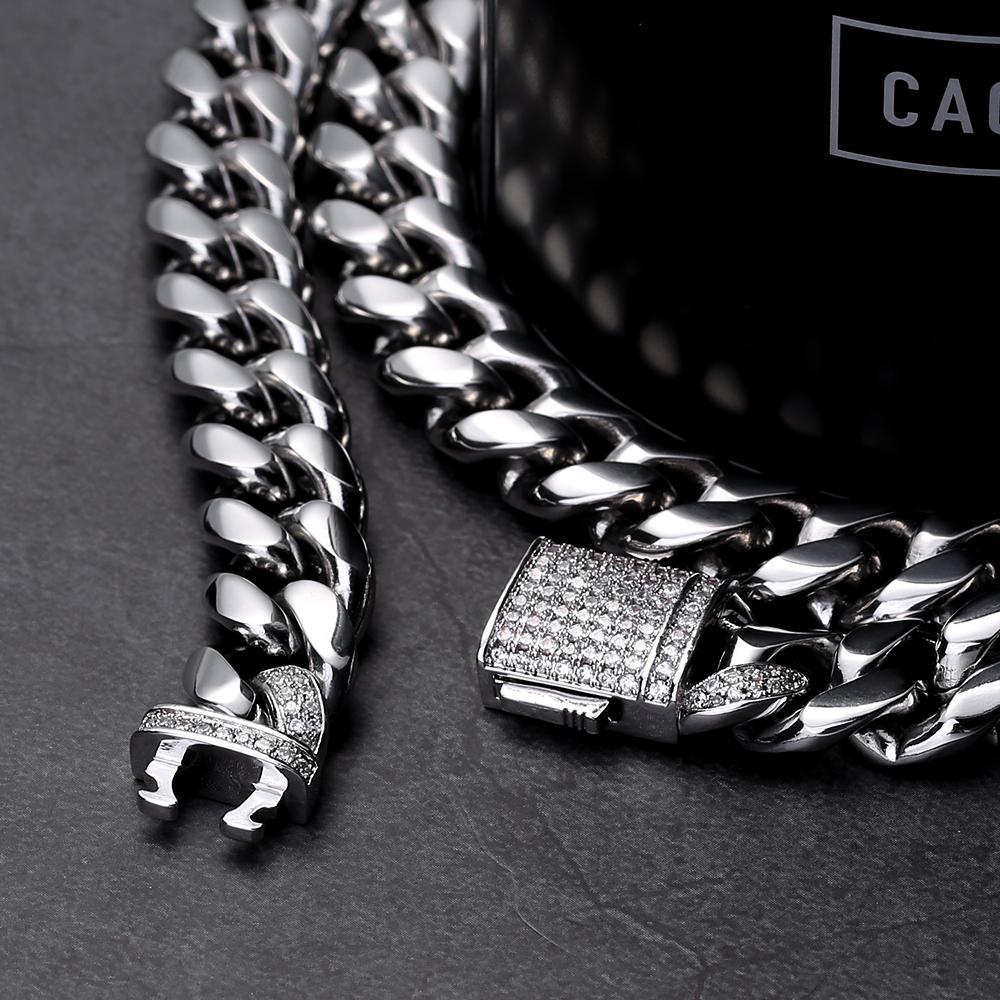 12mm Iced Miami Cuban Link Chain White Gold Plated with CZ Clasp
Never fading
Nickel-free
Durable and anti-tarnish
Excellent touch feeling
No allergies
No deformation
Everlasting Shine

Details



Material
Stainless Steel Plated necklacenecklacedopeplusDOPEPLUS.COM