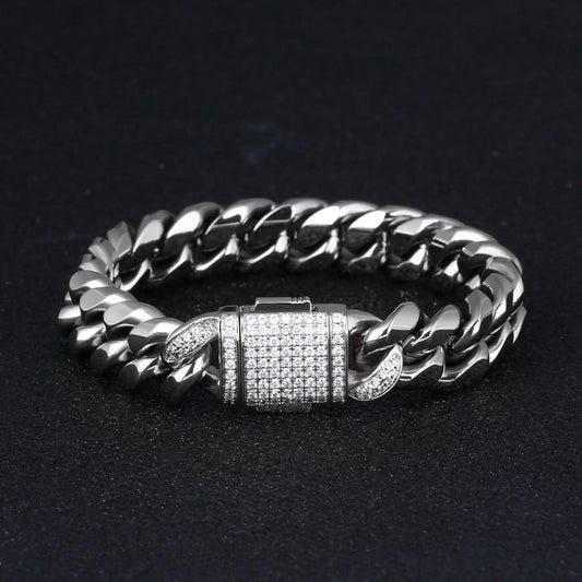 12mm Iced Out Mens Miami Cuban Link Bracelet in White Gold
Never fading
Nickel-free
Durable and anti-tarnish
Excellent touch feeling
No allergies
No deformation
Everlasting Shine

Details



Material
Stainless Steel with WhBraceletsBraceletsdopeplusDOPEPLUS.COM