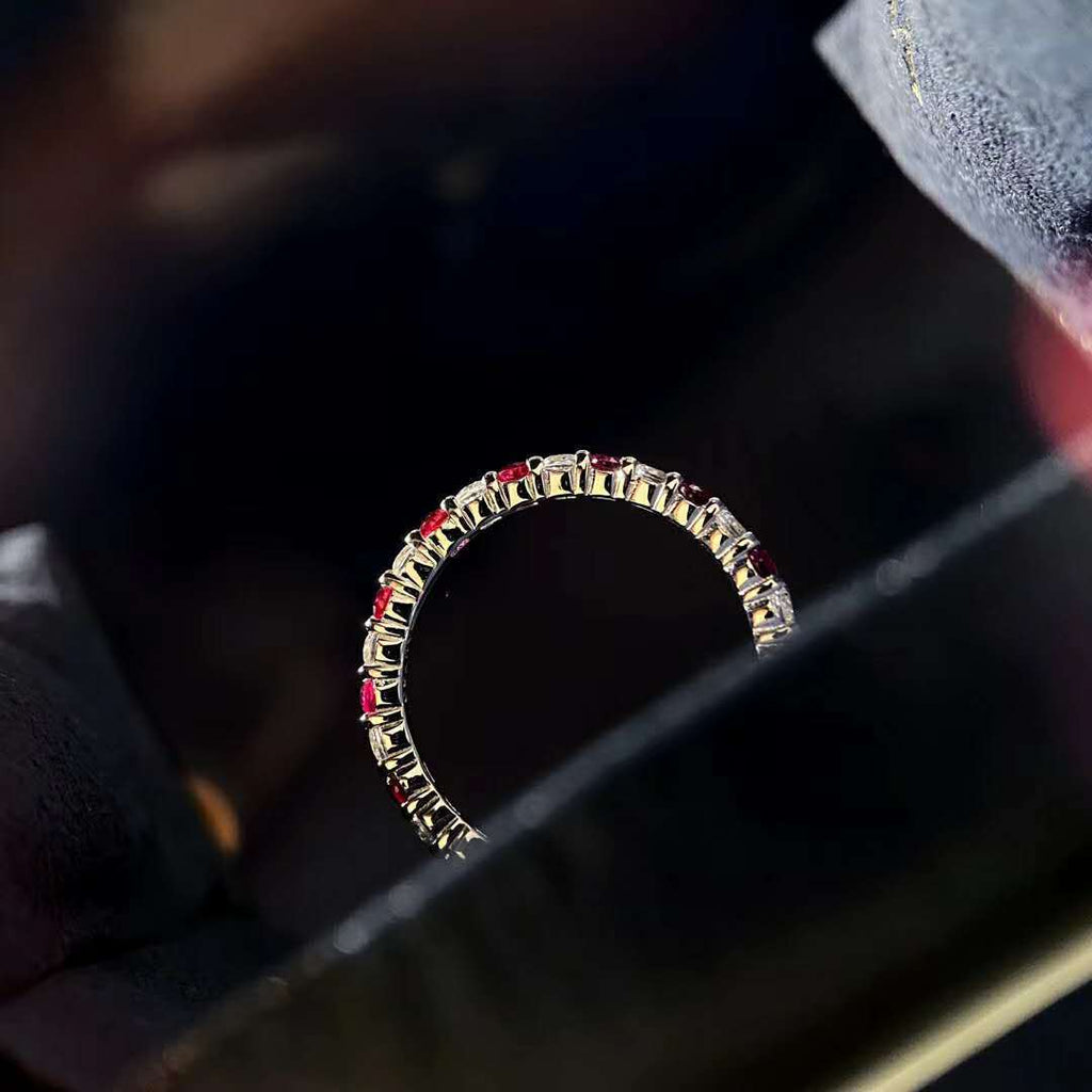 Imported 5A high carbon diamond natural red sapphire row diamond vice ring diamond ring 925 silver plated platinum stacking ring