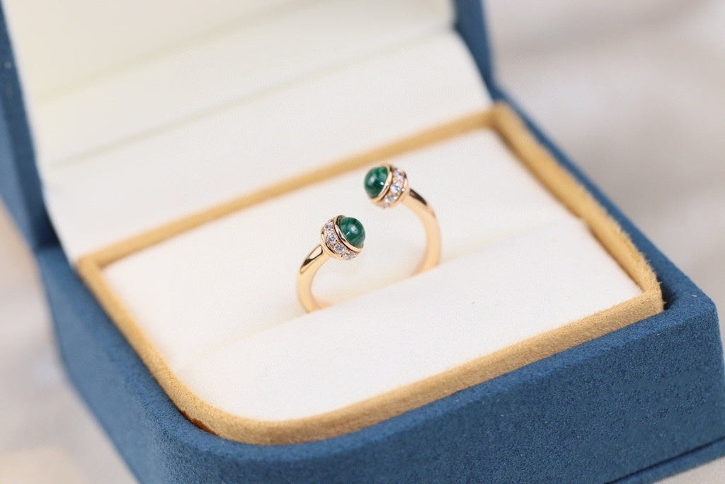 Golden Green Malachite Carnelian Transfer Beads Come And Turn  Ring