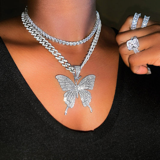 Elegance and Sophistication Butterfly Dreams Necklace DOPEPLUS.COM